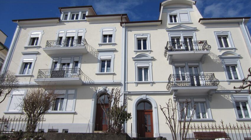Investment building