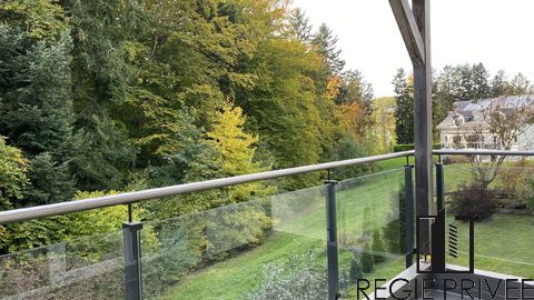 En lisière de forêt, au privilège de 2 balcons avec vue verdoyante