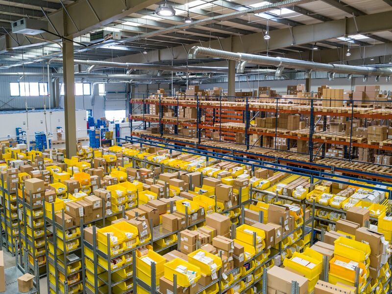 10,000 m2 warehouse // delivery early 2024