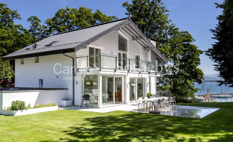 Magnifique villa face au lac