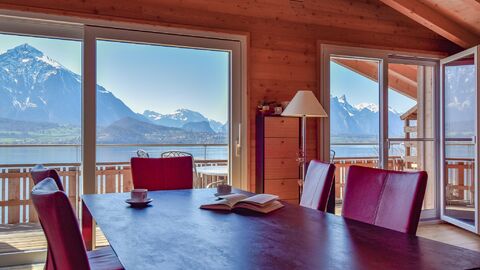 4.5 Zimmer-Dachwohnung in Merligen am Thunersee all inclusive