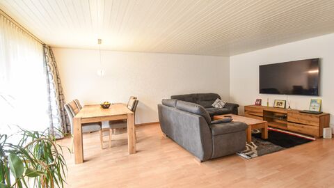 Gemütliche 3.5 Zimmer Wohnung im 1.OG rechts in Flamatt