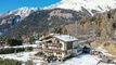 Mayens d'Arbaz, immeuble/restaurant
face au lac, vue imprenable.