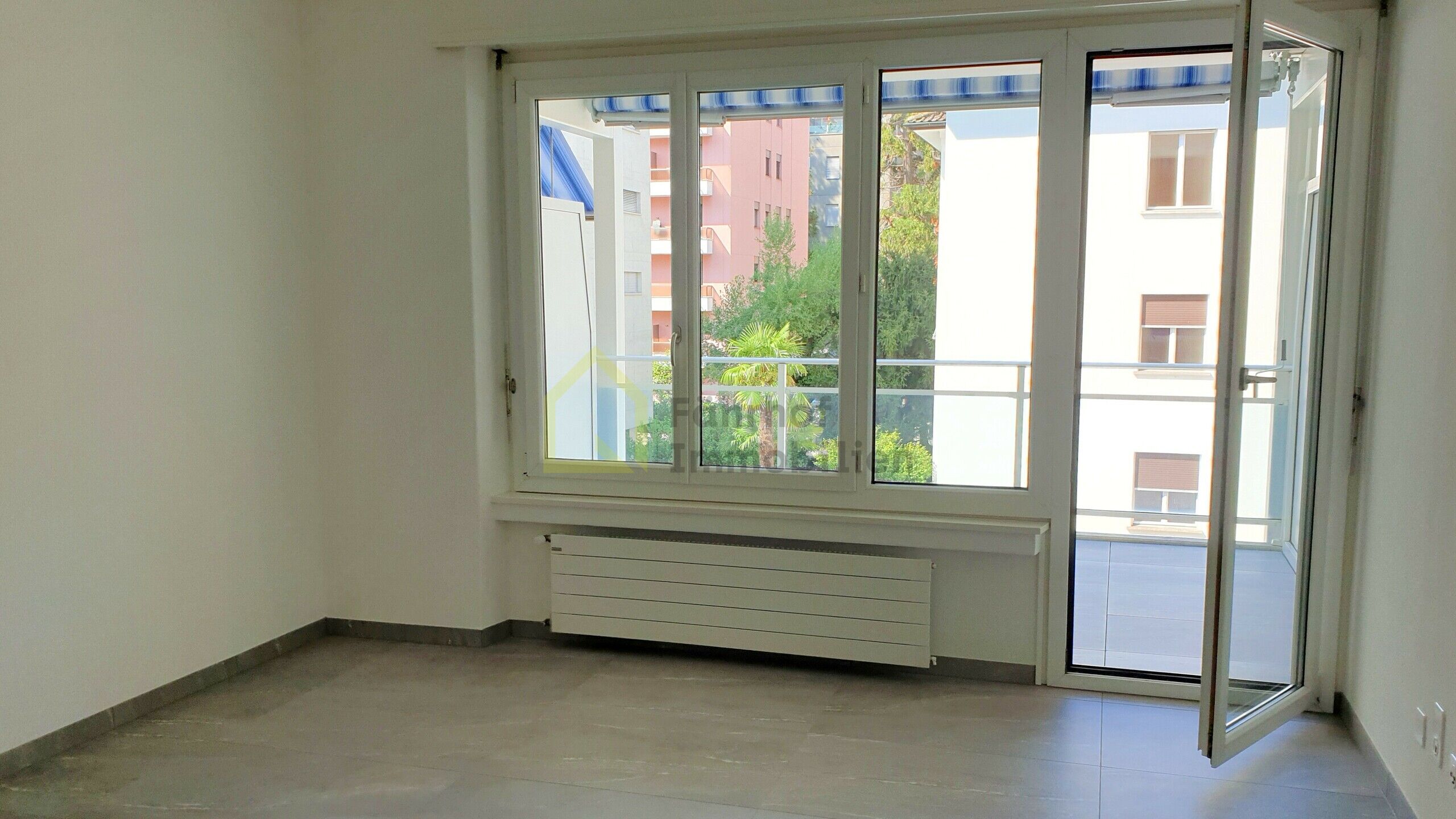 Appartamento di 1,5 locali appena ristrutturato direttamente sul lago 6600 Locarno 6600 Locarno