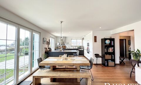 EXCLUSIVITE I Charmante villa individuelle de 7 pièces - Vue dégagée