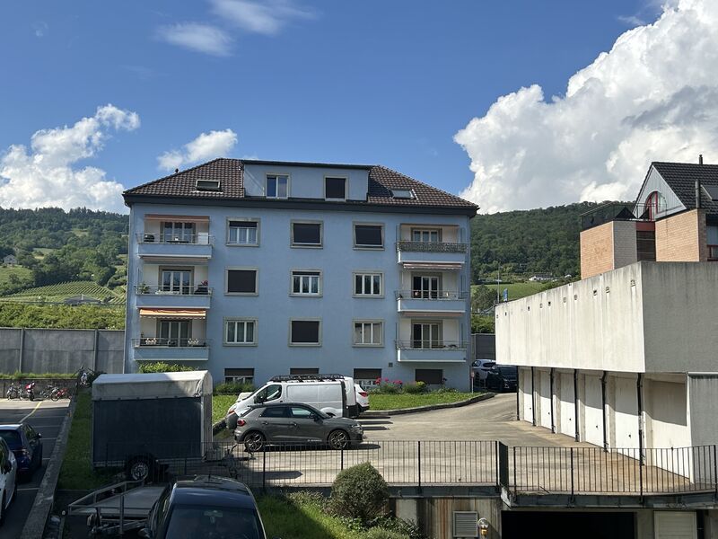 Roof flat CH-2525 Le Landeron