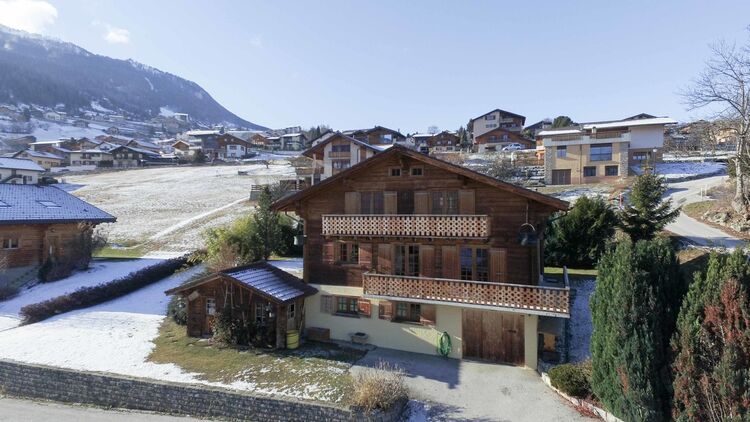 Grand maison à Sornard, pour les vacances ou pour y vivre !