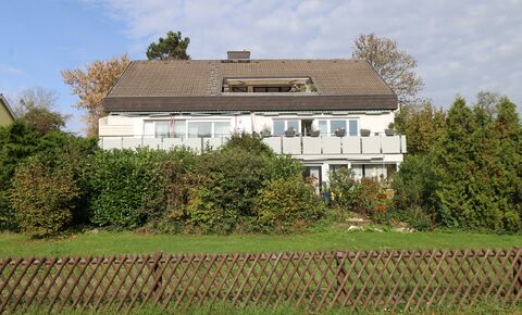 Moderne Wohnung mit zwei grossen Balkonen