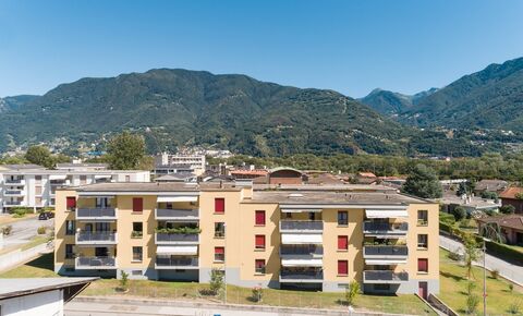 SEMENTINA,
Affittiamo posteggio in autorimessa