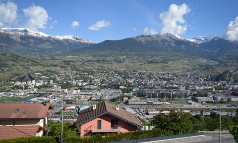 Belle parcelle avec vue panoramique sur Sion y.c projet