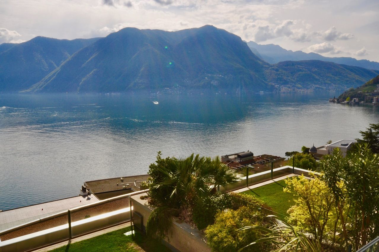 Attico con Splendida Vista sul Lago di Lugano e sulla Città