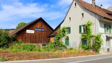 Interessante Liegenschaft mit grosser Baulandreserve