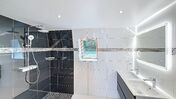 Situation unique - Magnifique villa rénovée avec jardin et vue lac