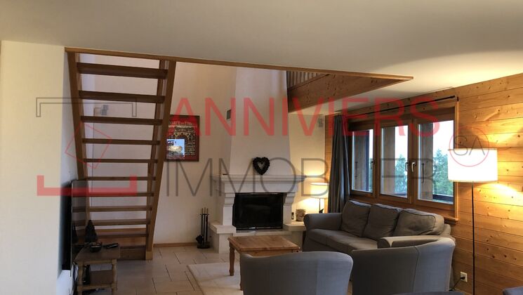 Chalet mitoyen, lumineux, magnifique vue sur la vallée à St-Luc