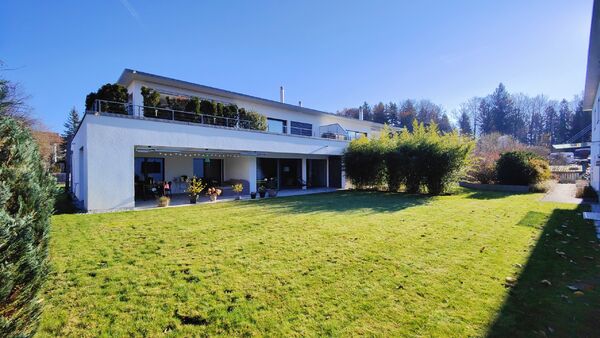 Traumhaft - Erdgeschosswohnung mit priv. Gartenbereich!
