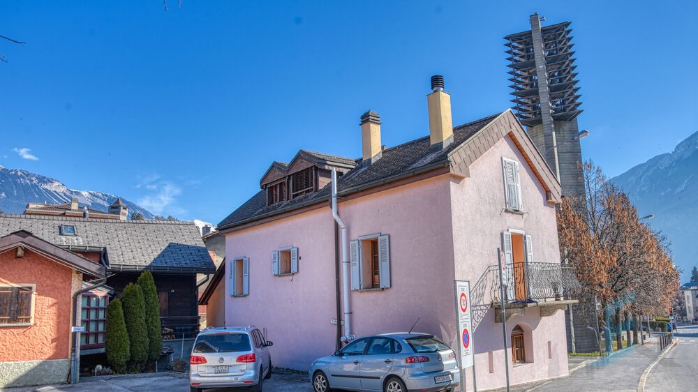 Sierre house - Building
