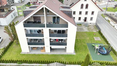 Ländliches, zentrales Wohnen in 2.5 Zimmer Wohnung Nr. 8