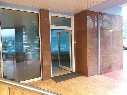 Eingangsbereich / Zona ingresso