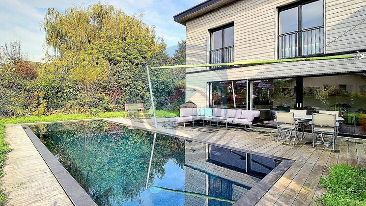 VILLA INDIVIDUELLE DE 6.5 PIÈCES DONT UN STUDIO INDÉPENDANT