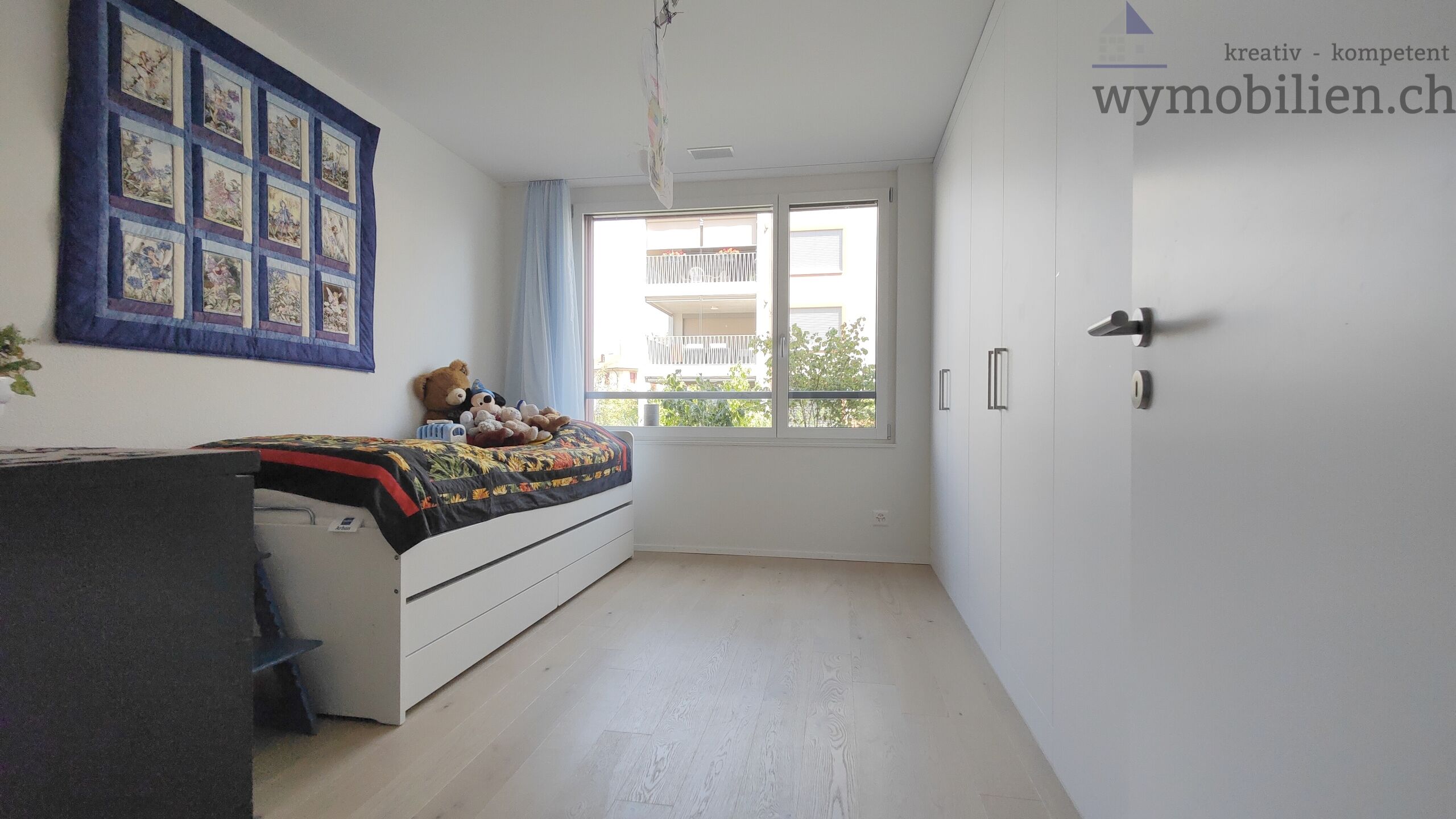 Alle Zimmer mit Einbauschränken