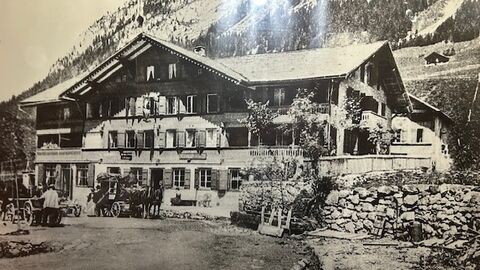 Le Café-Restaurant du Chamois à L'Etivaz, fleuron des Alpes Vaudoises