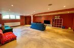 Elegant and large two-family villa in a very sunny and quiet locaton