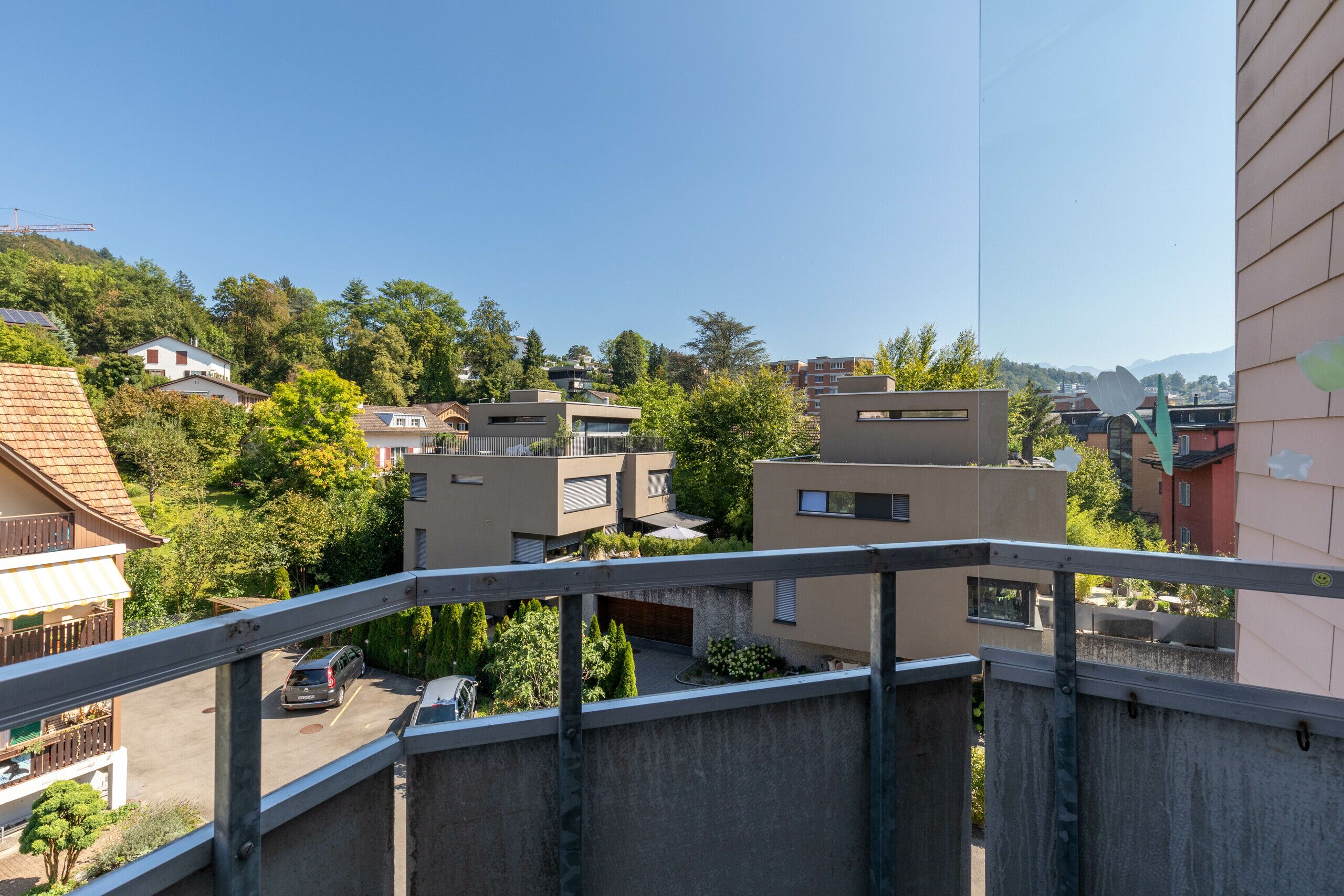 Balkon (2m2; nach Nordosten ausgerichtet)