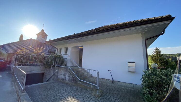 Grosszügige Büroräumlichkeiten im Erdgeschoss