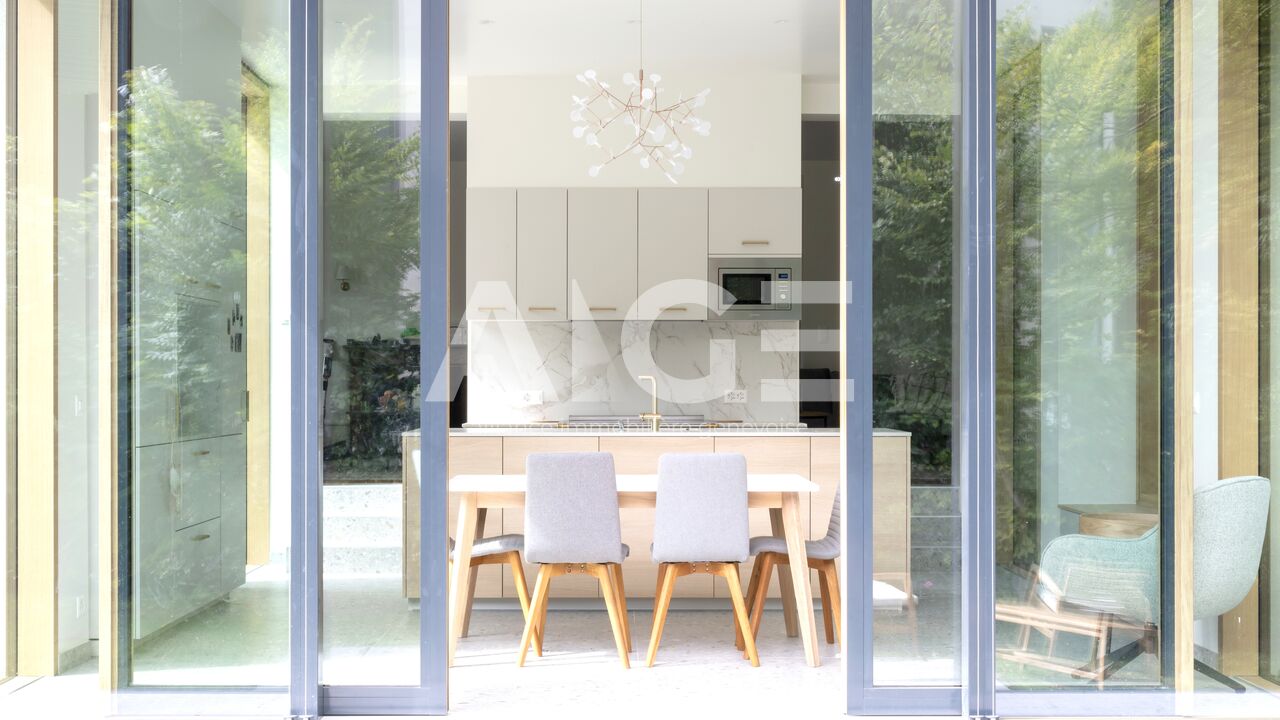 EXCLUSIVITÉ. Magnifique villa de caractère  entièrement rénovée