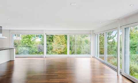 Schönes 7.5 Zimmer EFH mit Blick auf den Zürichsee