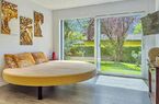 Schöne Villa auf einer Etage, mit Dependance und in der Nähe des Sees