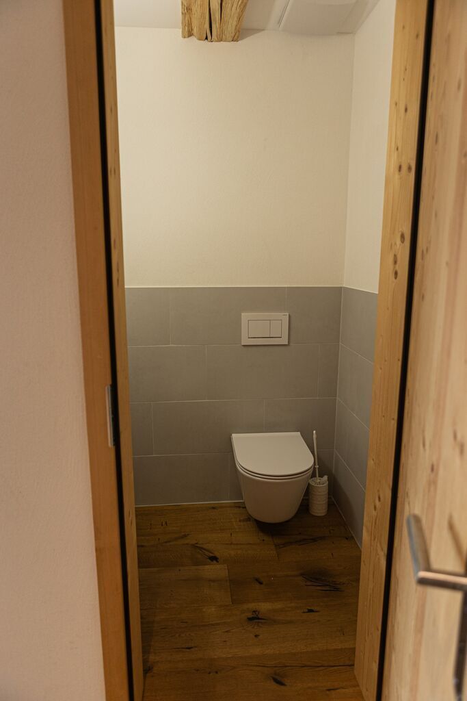 Gäste WC (5 ½ Zi. Wohnung)