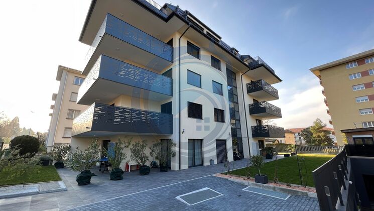 MAGNIFIQUE APPARTEMENT DE STANDING DE 4,5 PIÈCES AVEC VUE SUR LE LAC