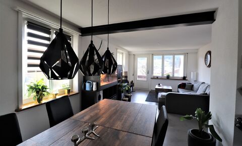 Pfiffig, modern, schön! Alles neuwertig!