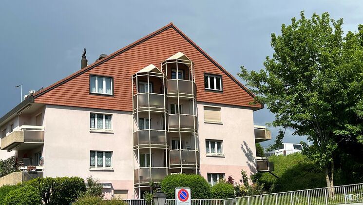 Immeuble de rendement AVEC POTENTIEL d'agrandissement !