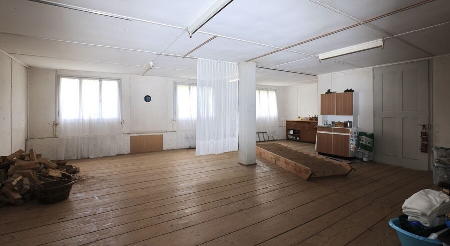 surface de 100m2 à rénover 