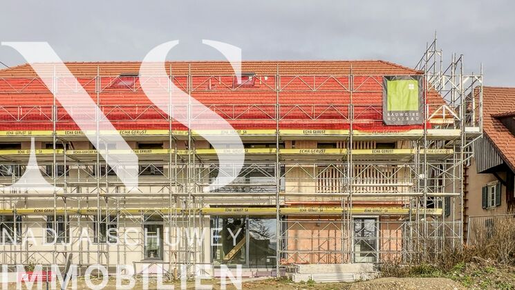 Triplexwohnung mit Garten und Carport – Wohnen wie im Einfamilienhaus