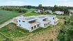 Trois villas mitoyennes à l'architecture contemporaine lumineuse