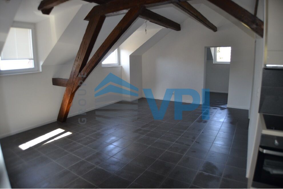Appartement de 3.5 pièces en attique avec vue Lac