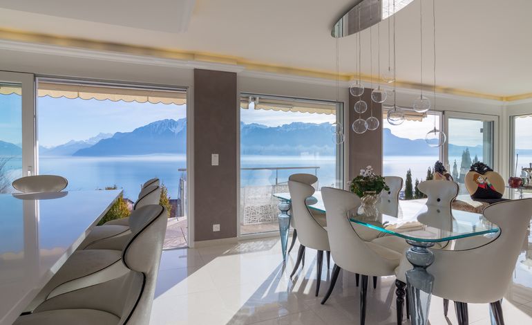Magnifique appartement contemporain 
Vue panoramique sur le lac Léman
