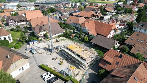 Neues Wohnen im alten Dorfkern - 3.5 Zimmer Wohnung 1. OG