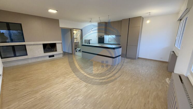 MAGNIFIQUE APPARTEMENT RÉNOVÉ DE 3,5 PIÈCES AVEC GRAND BALCON MAGNIFIQUE APPARTEMENT RÉNOVÉ DE 3,5 PIÈCES AVEC GRAND BALCON