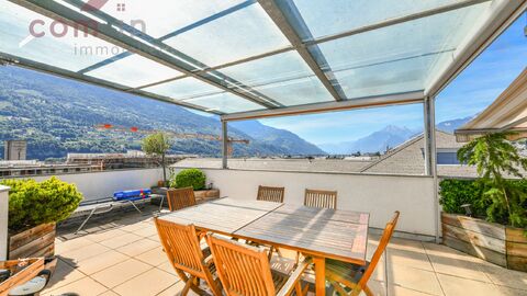 SION, spacieux ATTIQUE 6 pces
Terrasse 80 m2, centre-ville