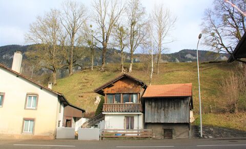 Semi-detached house to renovate