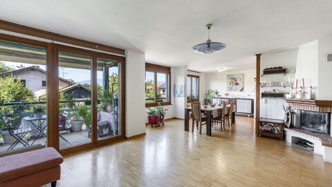 Condominium apartment CH-1233 Bernex