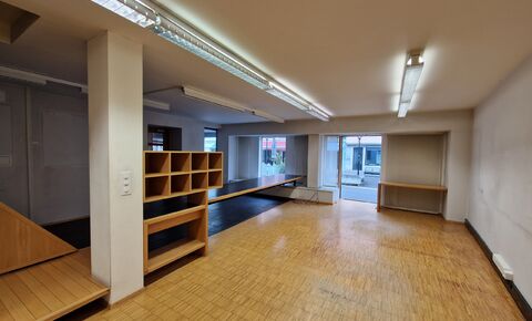 Duplex commercial area of 105.45 m²
