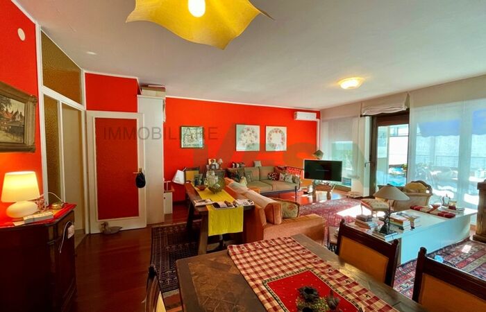 Cosy, bright and comfortable 3.5-room apartment with large terrace