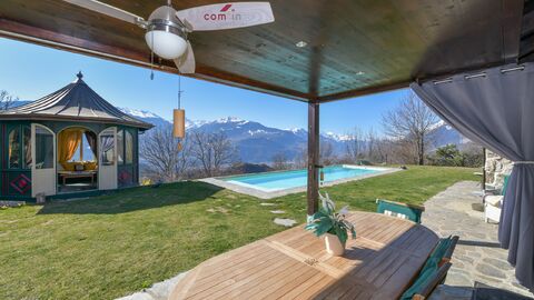 SAVIESE, demeure de caractère
parcelle de 3200 m2 - vue panoramique