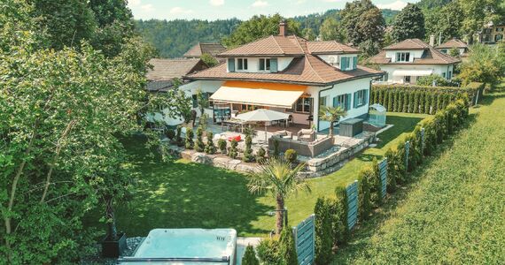 FEUDALE FAMILIENOASE AM BERNER STADTRAND