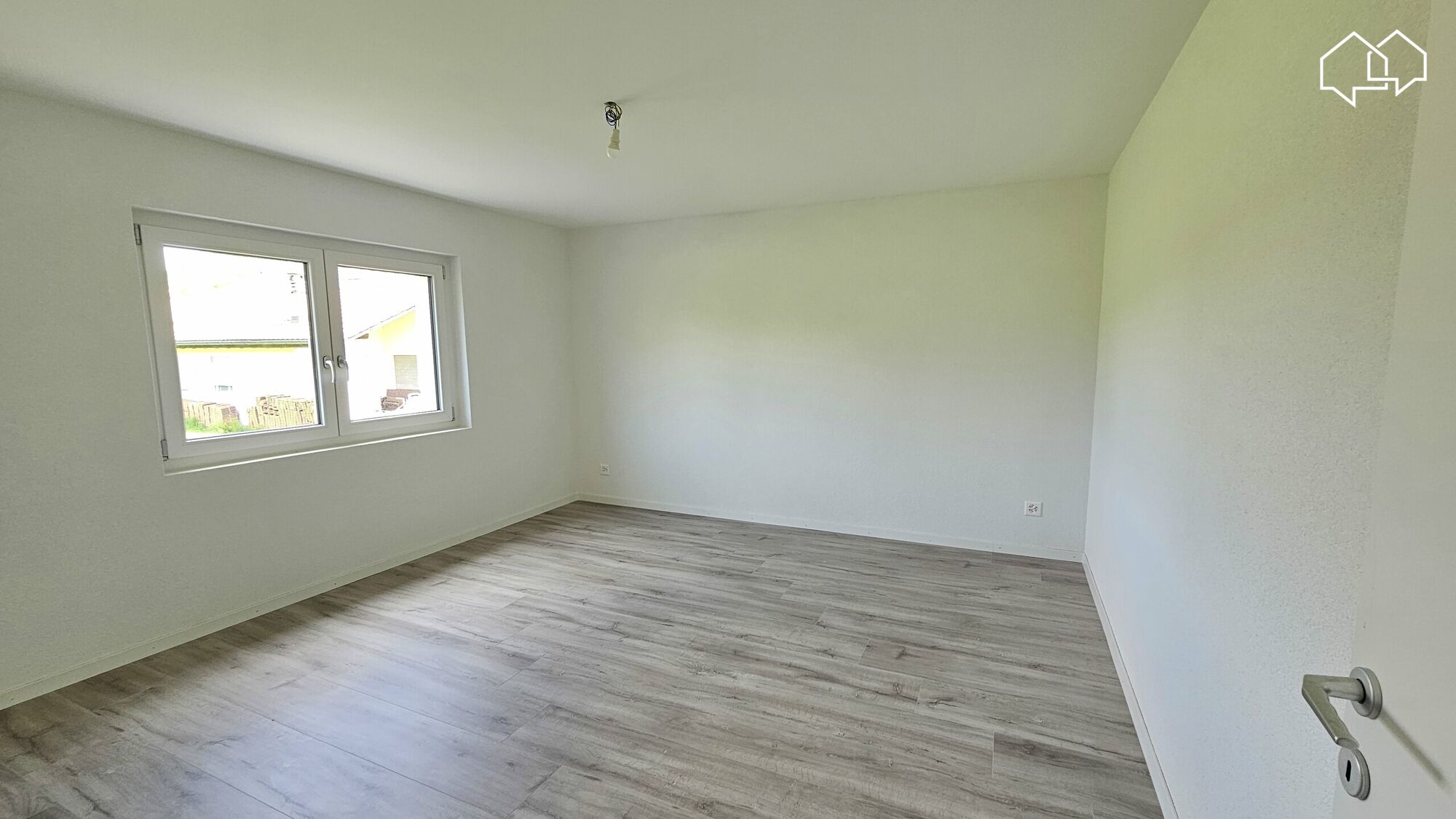 3.5 pièces rez (immeuble rénové)